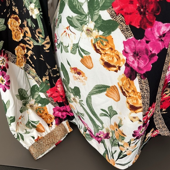 JM Collection Top - Picture 3 of 8